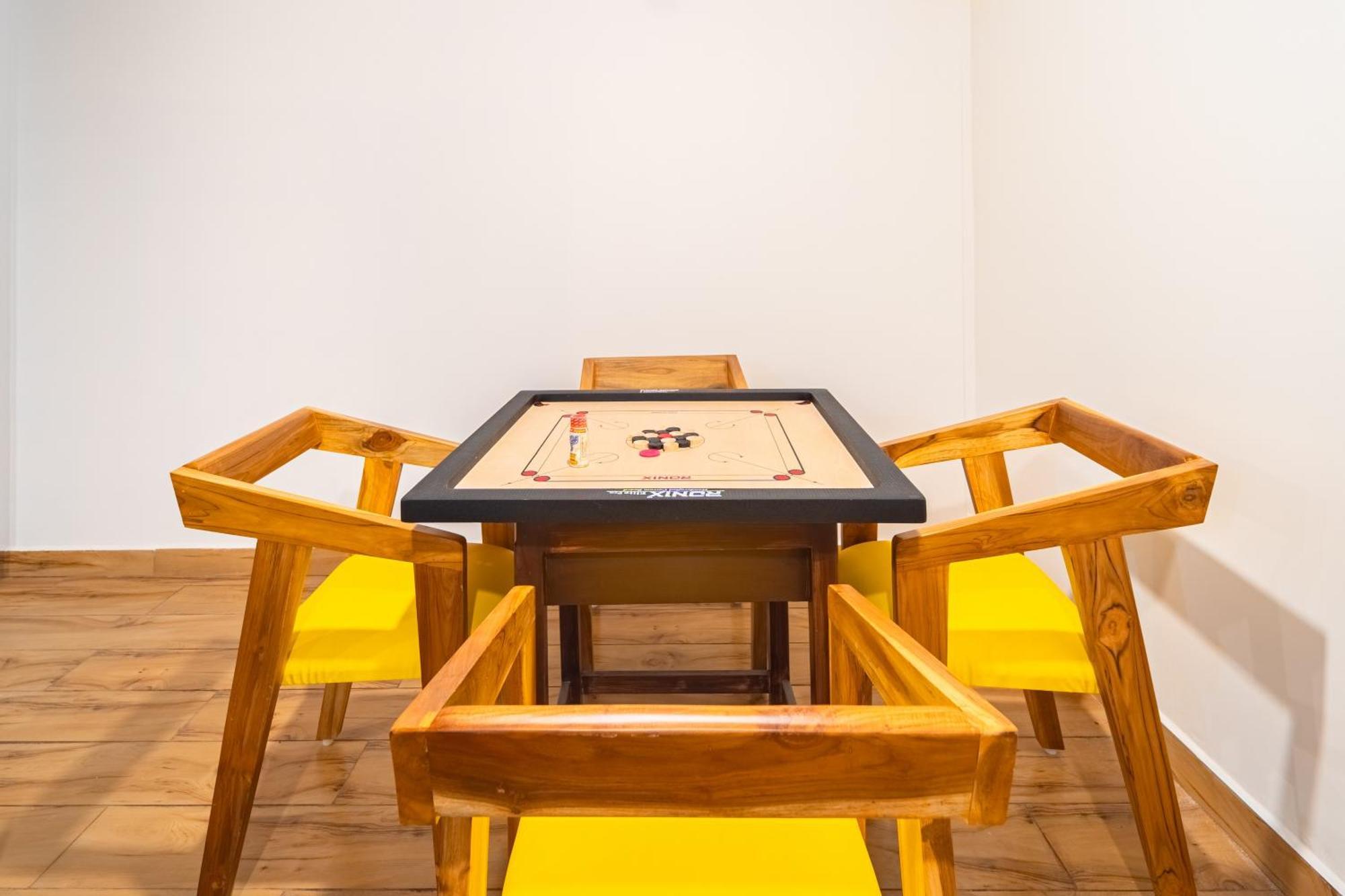 Teak Leaf Gateway Villa With Swimming Pool Indoor Games Kālapettai Exteriér fotografie