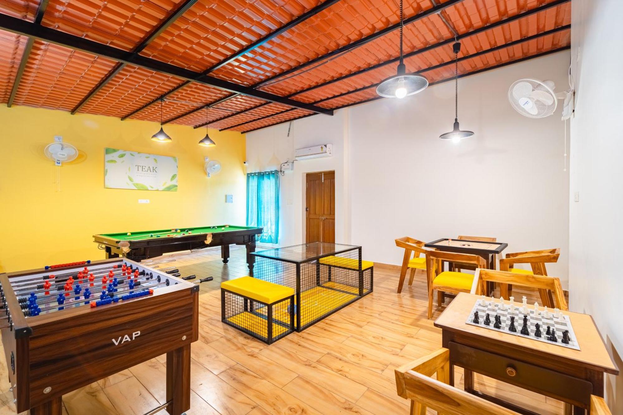 Teak Leaf Gateway Villa With Swimming Pool Indoor Games Kālapettai Exteriér fotografie