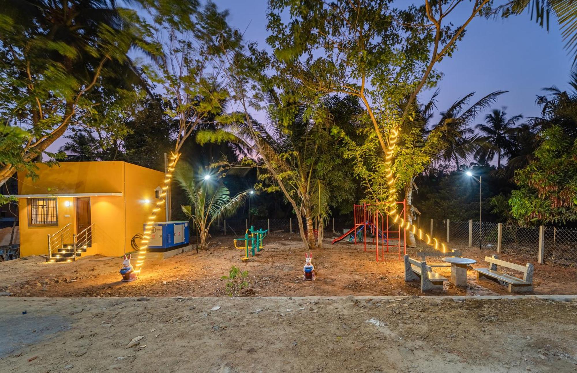 Teak Leaf Gateway Villa With Swimming Pool Indoor Games Kālapettai Exteriér fotografie