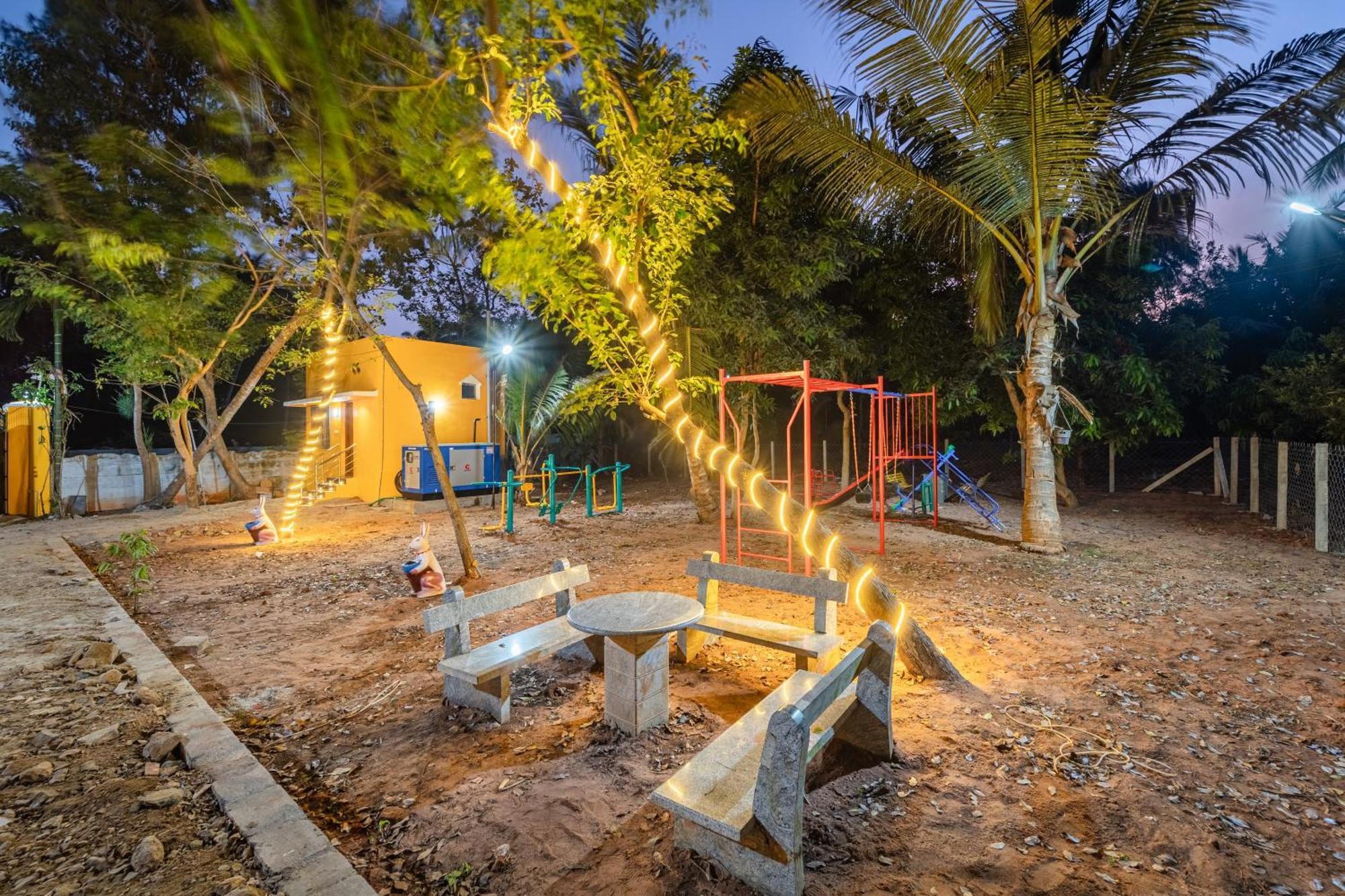 Teak Leaf Gateway Villa With Swimming Pool Indoor Games Kālapettai Exteriér fotografie