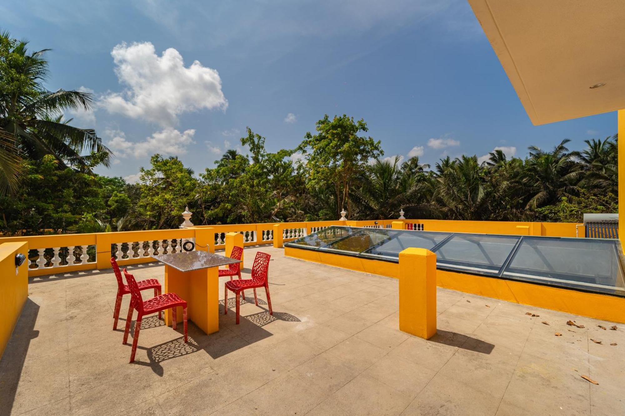 Teak Leaf Gateway Villa With Swimming Pool Indoor Games Kālapettai Exteriér fotografie